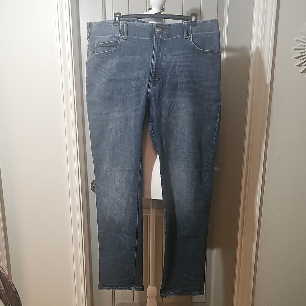 Lee Men's Classic Straight Blue Jeans